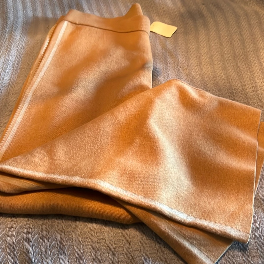 Beautiful camel like knit pants with stripe on side- new xl